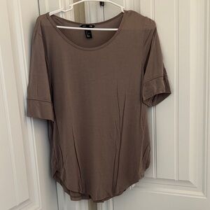 H&M Taupe Short Sleeve Tee